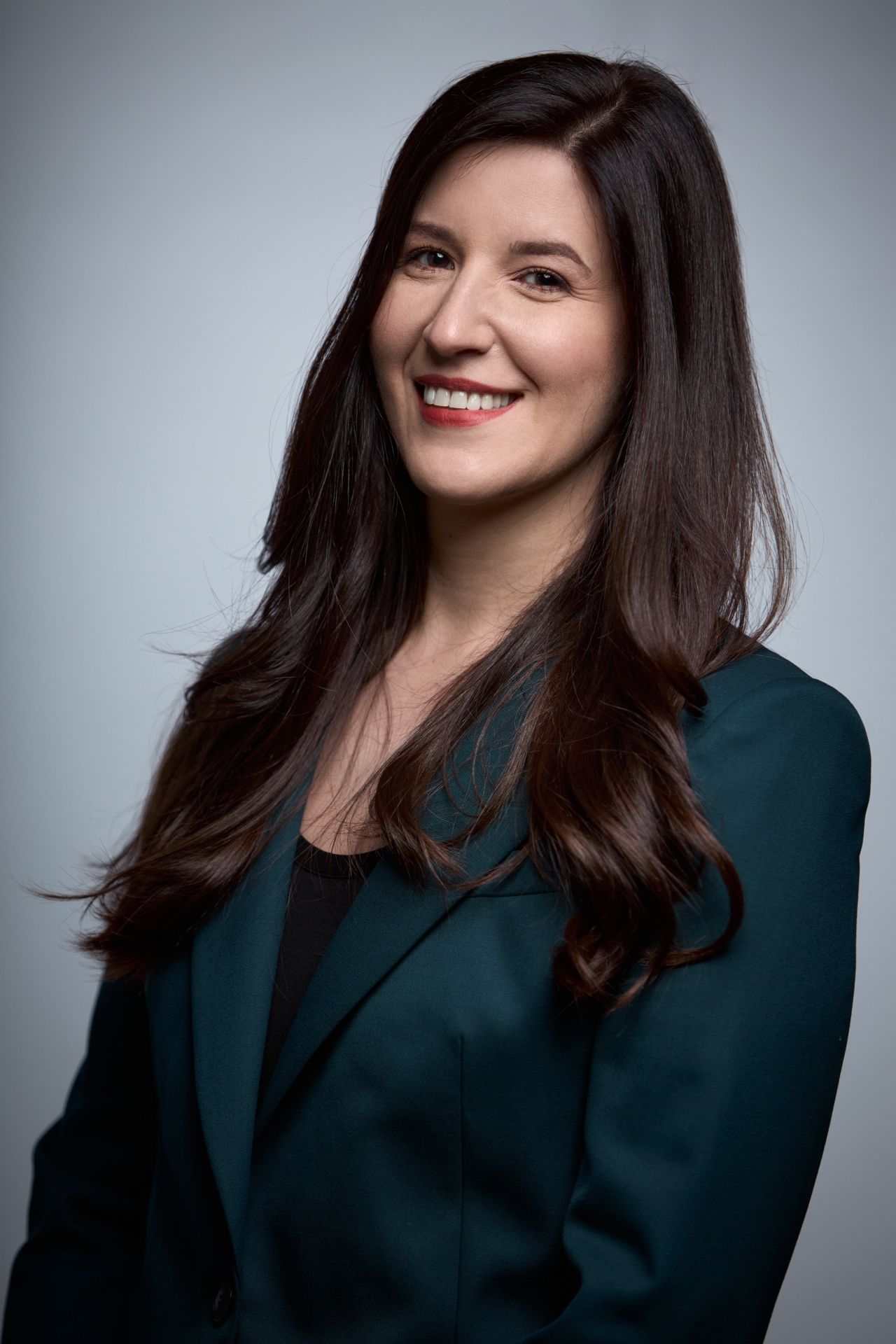 Dr. Andreea L. Cretu
